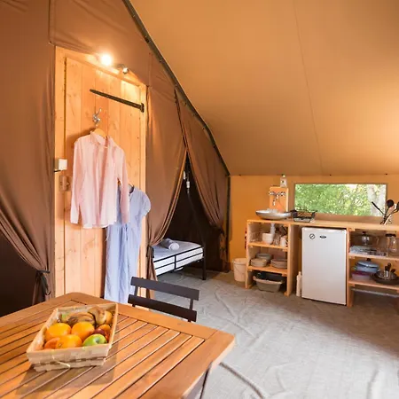 Huttopia La Claree Val-des-Prés Quarto foto