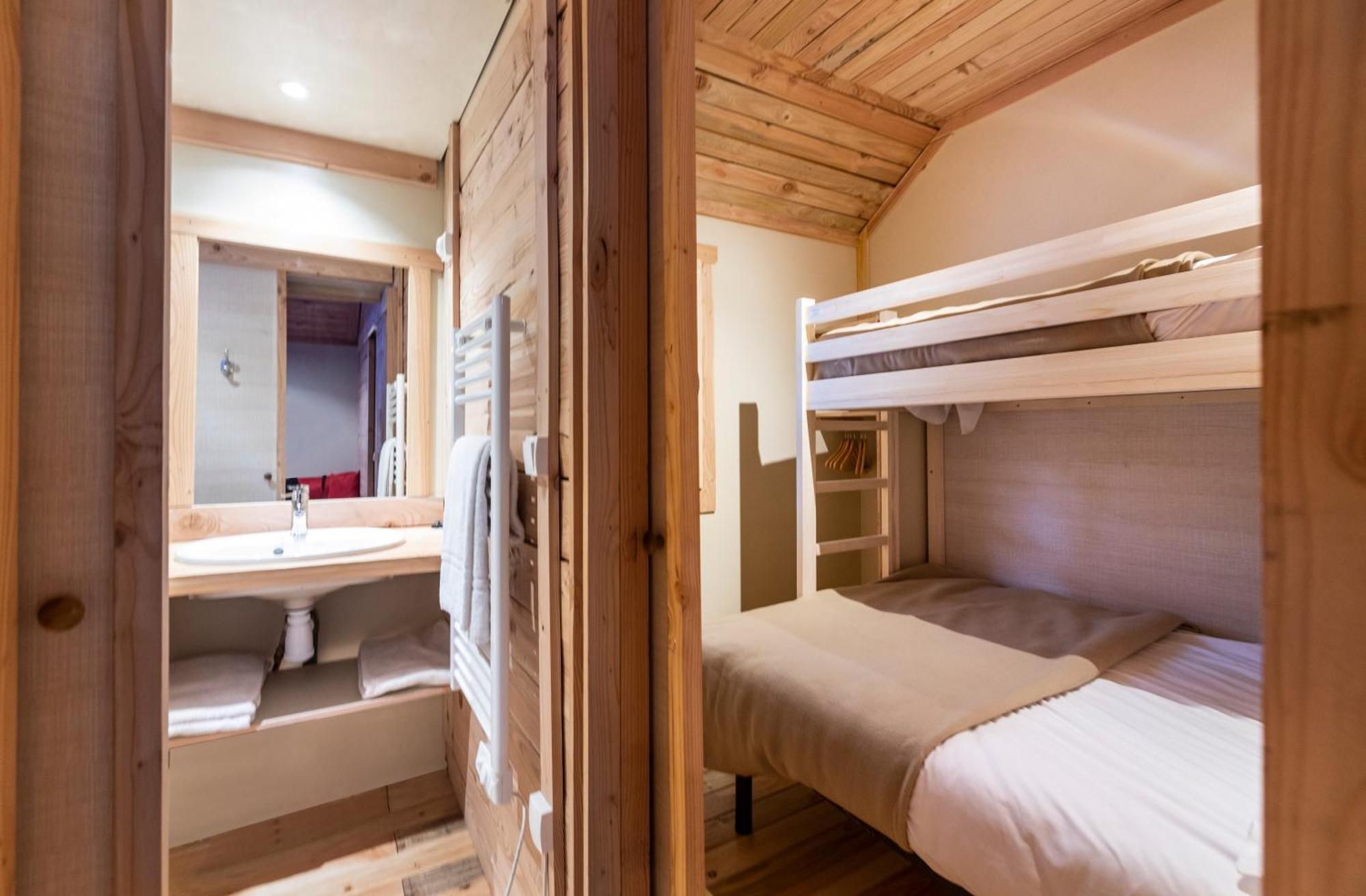 Campsite Huttopia La Claree 3*