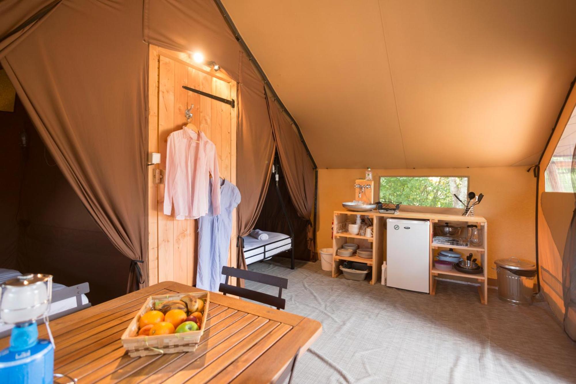 Campsite Huttopia La Claree